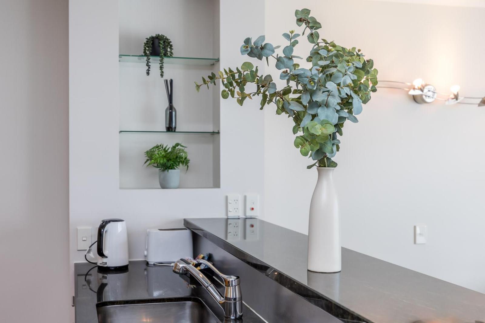 Beautiful Renovated 2 X Bdrm,Perfect Location Daire Auckland Dış mekan fotoğraf