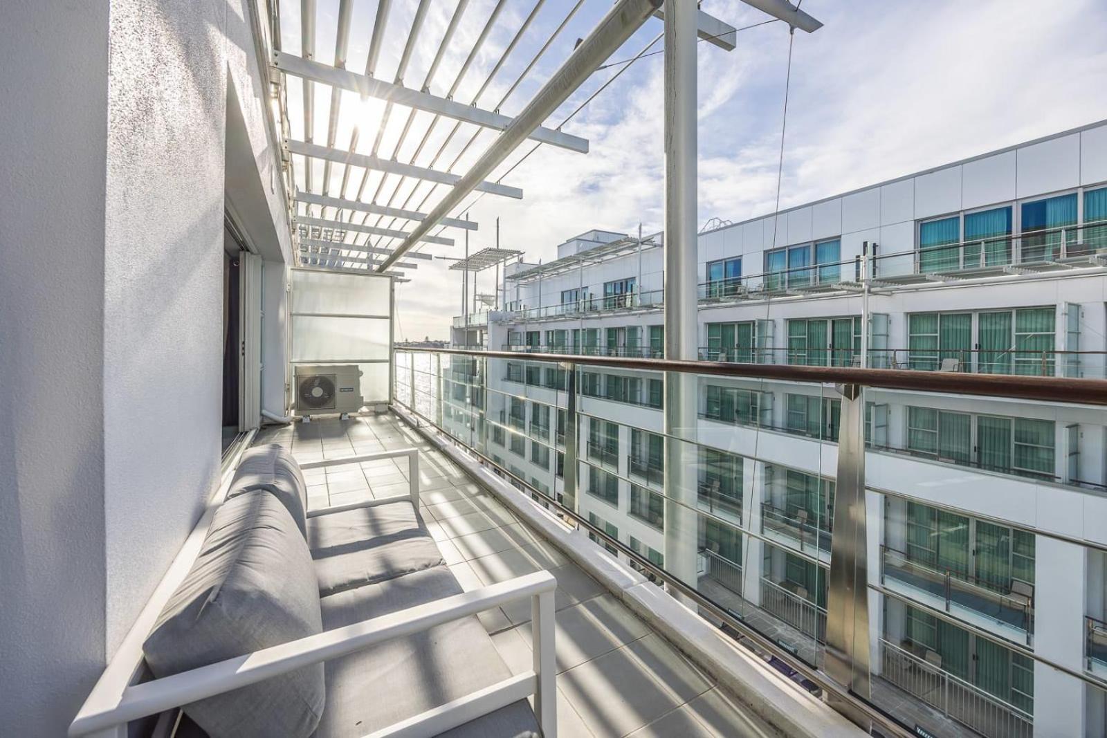 Beautiful Renovated 2 X Bdrm,Perfect Location Daire Auckland Dış mekan fotoğraf