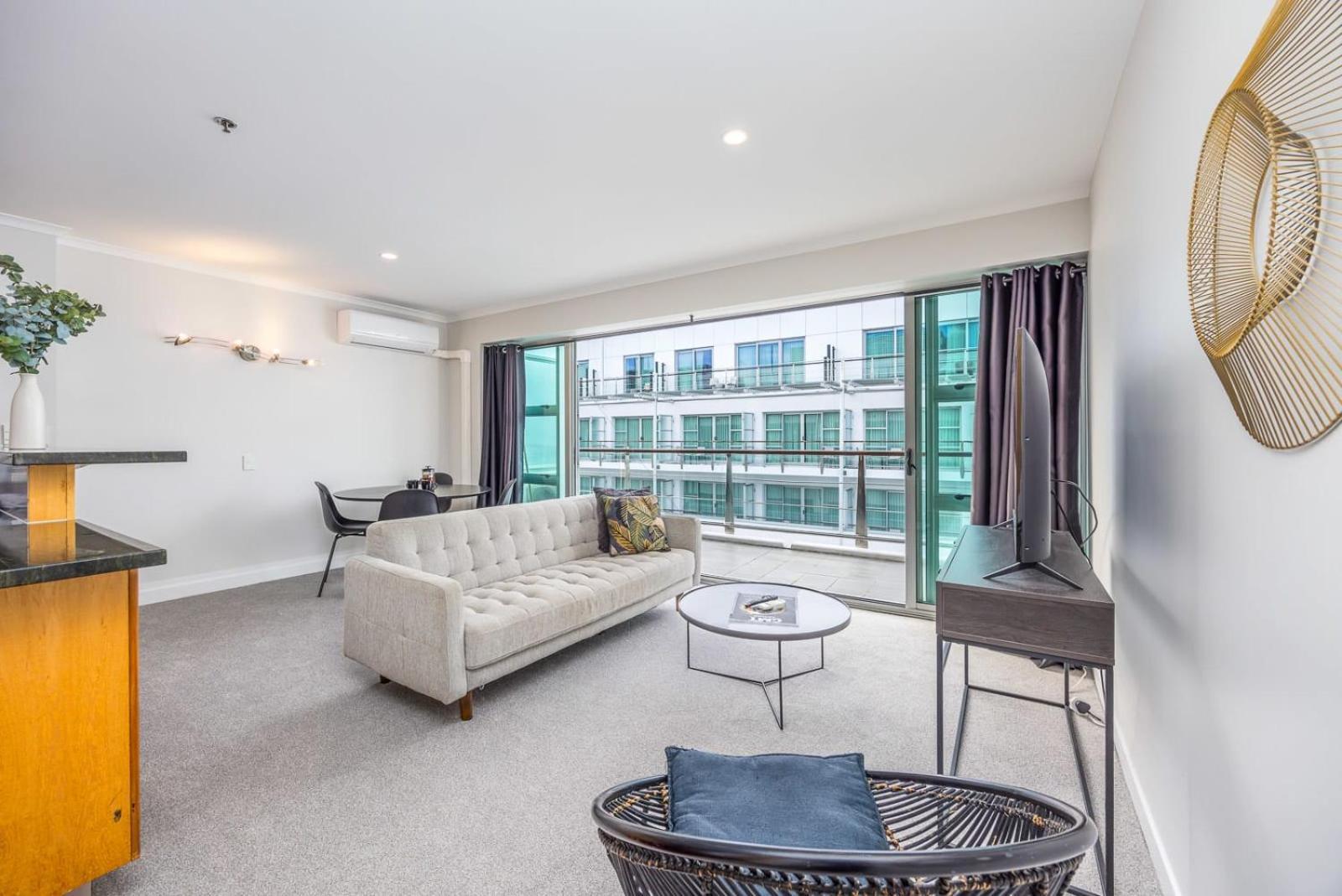 Beautiful Renovated 2 X Bdrm,Perfect Location Daire Auckland Dış mekan fotoğraf